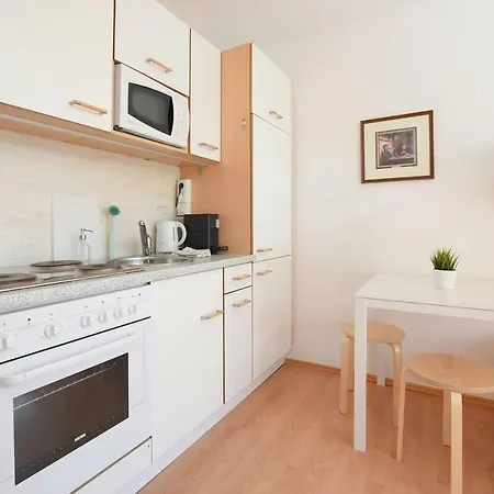 Simple Studio In Apartment *